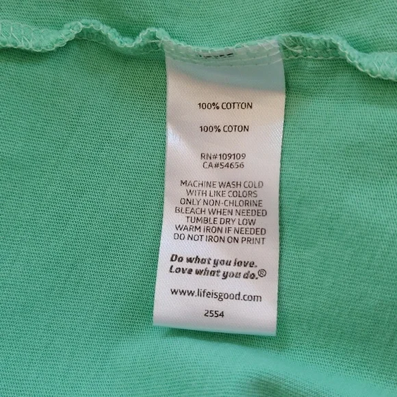 Life Is Good Women's Green Tshirt With Dog Heart Graphic - Picture 7 of 8